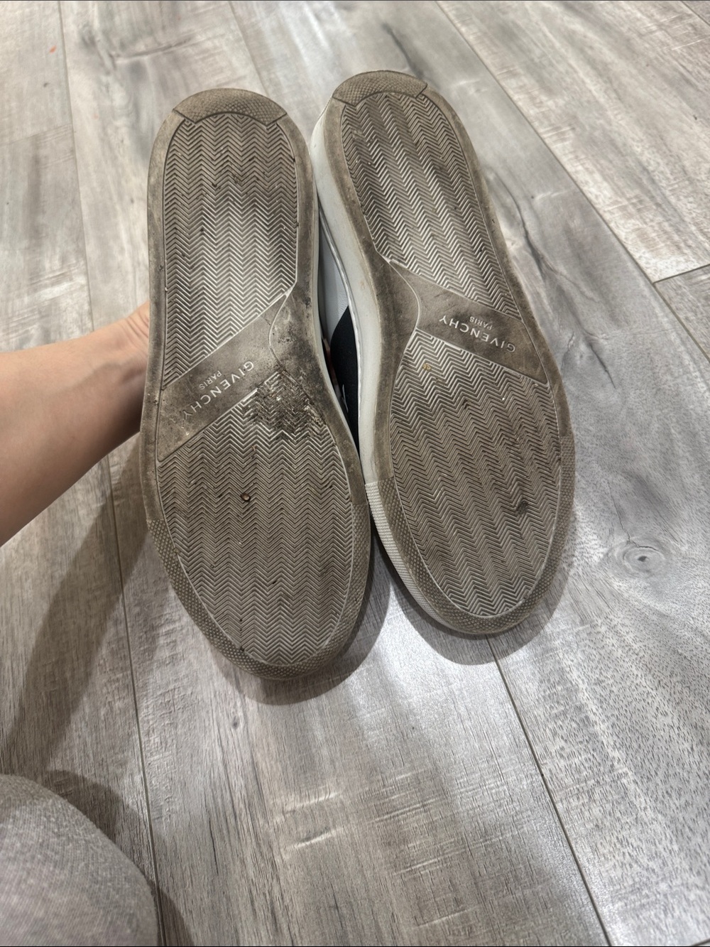Givenchy White Leather Slip-On Sneakers with Black Elastic Logo Strap - Picture 5 of 5
